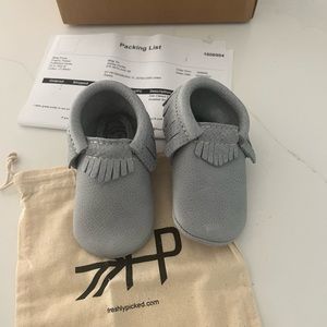 BRAND NEW Freshly Picked Moccasins- Color “Greatest Snow on Earth” Size 5